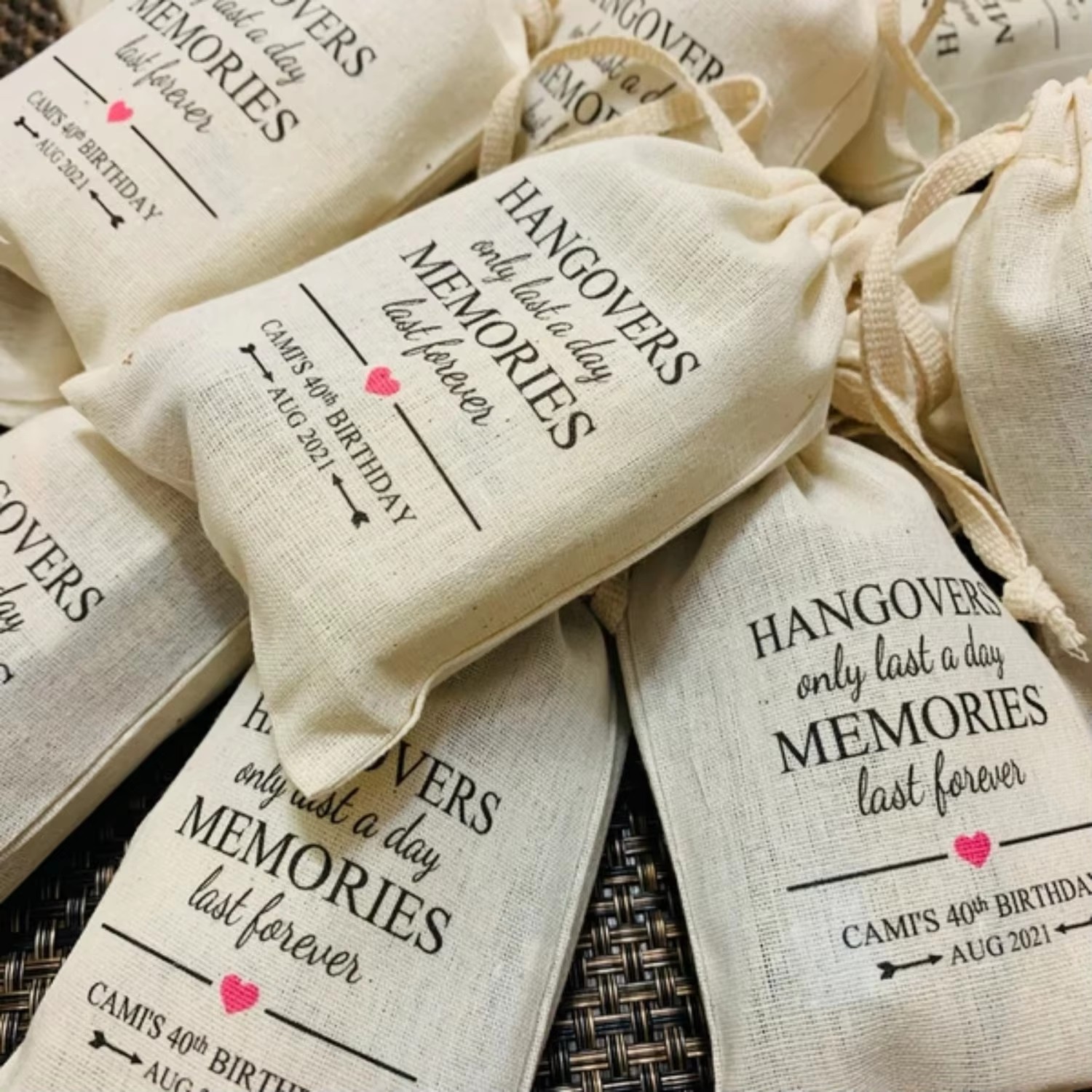 24pcs Spanish Hangover First A - First Aid Bag Kit 评论和价格